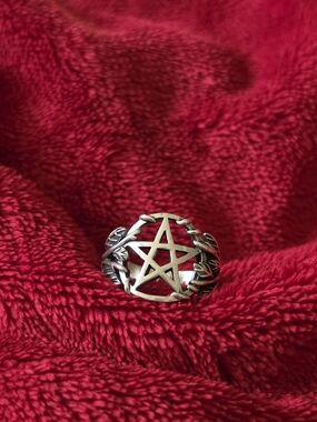 Sterling Silver Pentagram Ring - Silver